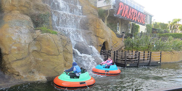 "Pirates Cove Adventure Park"