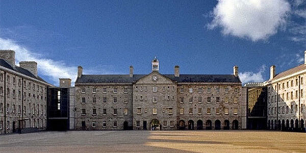 "national museum of ireland collins barracks"